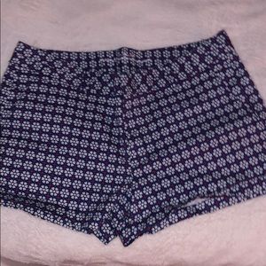 Old Navy 3” size 16 khaki shorts